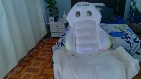 kate online show from 12/01/25, 01:43