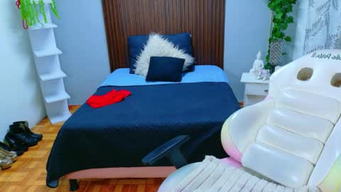 kate online show from 04/15/26, 05:20