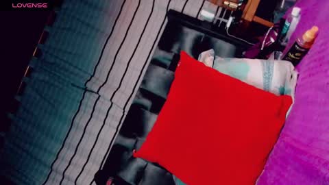 Snapshot of kataleya_bigcockx chatting on 02/20/25, 05:18 KATALEYABIGCOCK online show from 02/20/25, 05:18