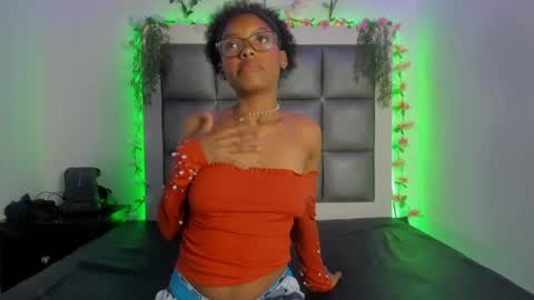 kataleya_js_ online show from 05/28/26, 08:28