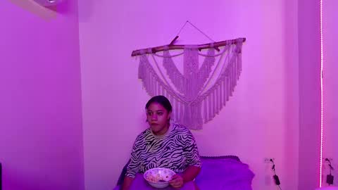 Kataleya online show from 01/05/25, 06:35