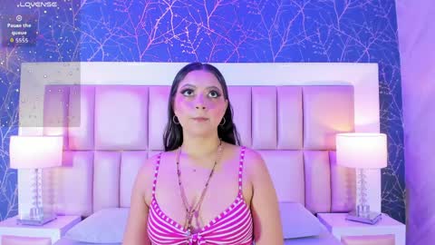 Kiara  online show from 04/10/26, 11:37