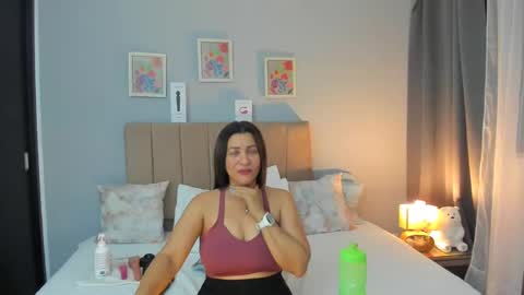 kataleyarios01 online show from 09/12/25, 12:44