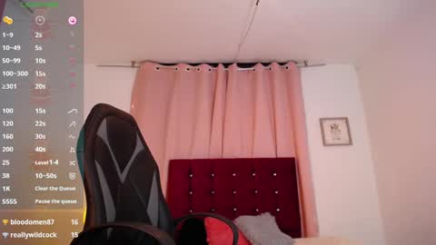 Snapshot of katalina_miles chatting on 01/10/25, 12:15 Katalina Miles online show from 01/10/25, 12:15