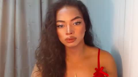 Snapshot of katalina_rouge chatting on 03/19/26, 01:09 IVY JANE online show from 03/19/26, 01:09