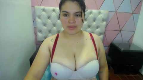 katalina santana25 online show from 12/05/25, 07:10