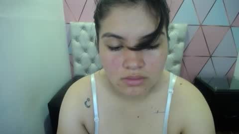 katalina santana25 online show from 12/17/25, 05:30