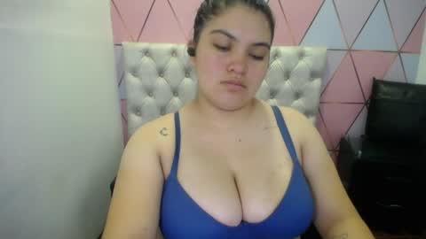 katalina santana25 online show from 04/10/26, 07:07