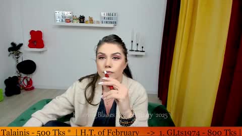 Snapshot of katarina_blades chatting on 02/28/25, 06:52 online show from 02/28/25, 06:52