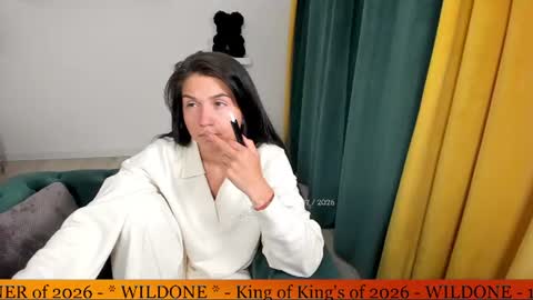 Snapshot of katarina_blades chatting on 07/30/26, 11:37 online show from 07/30/26, 11:37
