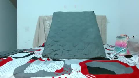 katasquirt online show from 03/06/25, 01:48