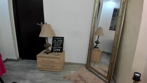 Kate online show from 12/14/24, 12:22