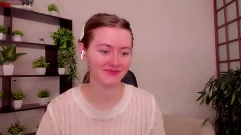 Snapshot of kate_cuddle chatting on 08/04/26, 02:04 Kate online show from 08/04/26, 02:04