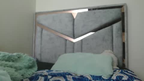 kate online show from 02/11/25, 09:25