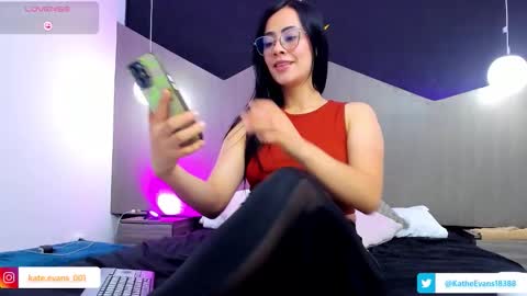 Kate Evans online show from 02/23/26, 01:08