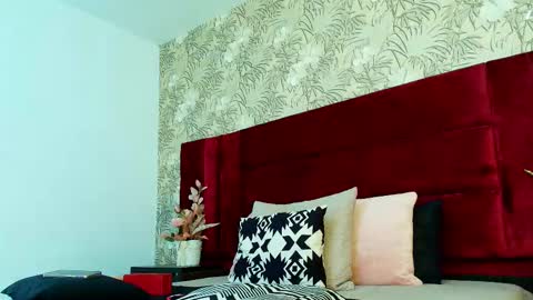 Kate online show from 09/15/25, 08:09