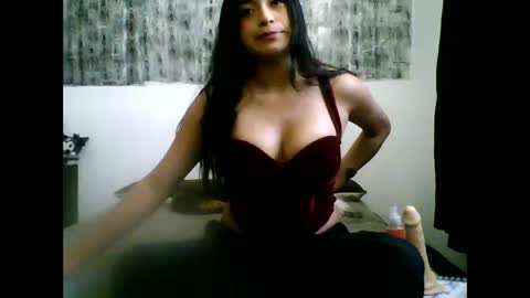 Snapshot of kate_mossi chatting on 05/09/26, 04:45 Danna online show from 05/09/26, 04:45