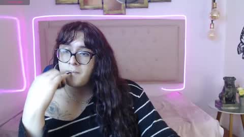 Snapshot of kate_pickman chatting on 04/26/26, 03:37 kate online show from 04/26/26, 03:37