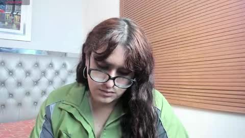 Snapshot of kate_pickman chatting on 05/23/26, 05:01 kate online show from 05/23/26, 05:01