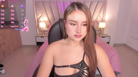 kate_rous online show from 11/02/25, 03:09