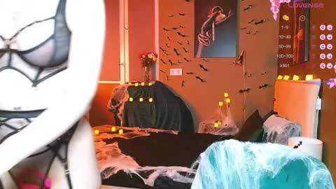 Therapist online show from 10/30/25, 07:58