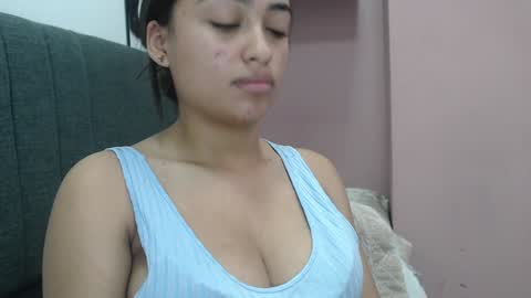 Snapshot of kate_stam chatting on 12/23/24, 06:16 Kari online show from 12/23/24, 06:16