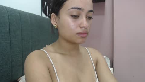 Snapshot of kate_stam chatting on 01/11/25, 01:22 Kari online show from 01/11/25, 01:22
