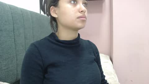 Snapshot of kate_stam chatting on 01/17/25, 01:24 Kari online show from 01/17/25, 01:24
