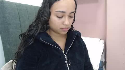 Snapshot of kate_stam chatting on 02/22/25, 01:35 Kari online show from 02/22/25, 01:35