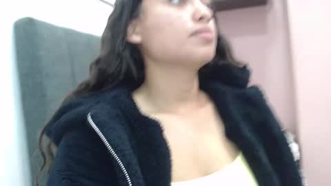 Snapshot of kate_stam chatting on 02/22/25, 04:40 Kari online show from 02/22/25, 04:40