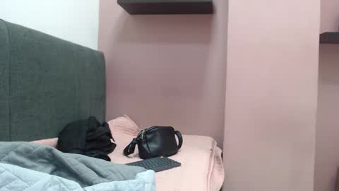 Kari online show from 11/10/25, 02:16