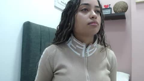 Kari online show from 01/14/26, 02:01