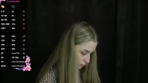 Snapshot of kate_swon chatting on 10/16/25, 12:11 Kate online show from 10/16/25, 12:11