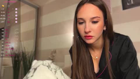 Kate online show from 09/30/25, 05:29
