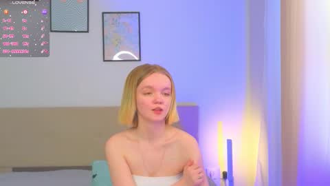 Snapshot of katebunnys chatting on 02/14/26, 07:05 katebunnys online show from 02/14/26, 07:05