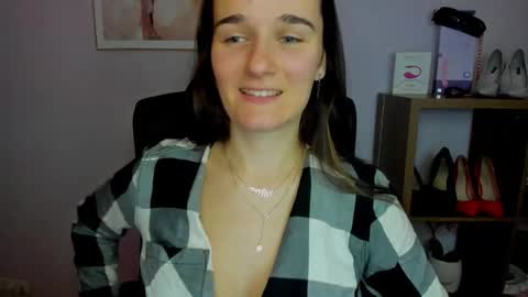 Kate  online show from 10/04/25, 07:06