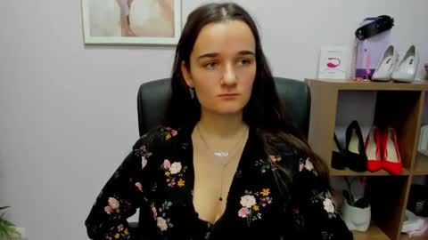 Kate  online show from 11/29/25, 07:55