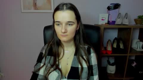 Kate  online show from 12/20/25, 08:10