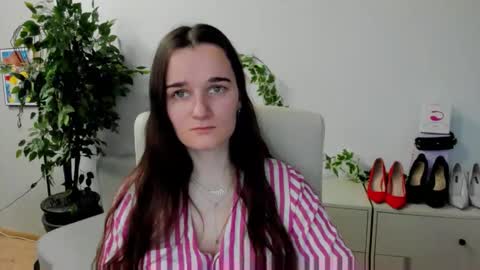 Kate  online show from 02/19/26, 02:46