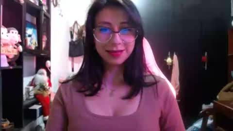 Snapshot of kateeen18 chatting on 05/15/26, 04:41 Kateeen18 online show from 05/15/26, 04:41