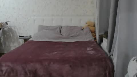 Kate Bunny online show from 10/07/25, 03:31