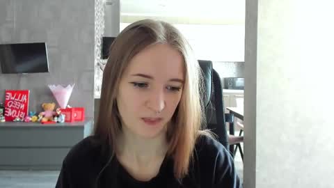 katekayer online show from 05/07/26, 12:10