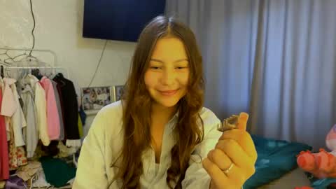 Eshly online show from 06/03/26, 12:08