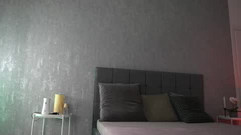 Kate online show from 11/19/25, 06:57