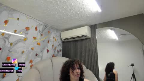 Im Katherine but call me Kate  online show from 11/08/25, 12:16