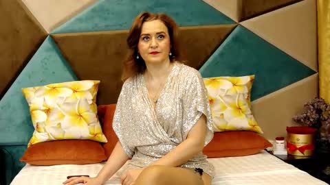 KateQueenston --  online show from 02/23/25, 02:51