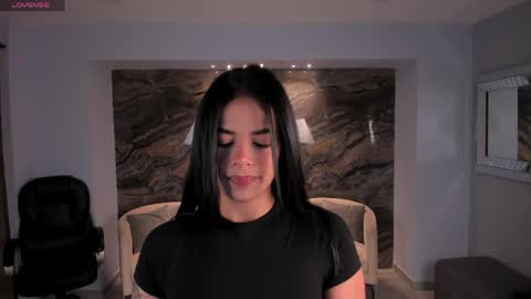 K A T E  online show from 04/22/26, 07:55