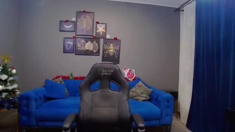 Snapshot of katewalker_ chatting on 12/21/24, 06:34 Kate online show from 12/21/24, 06:34