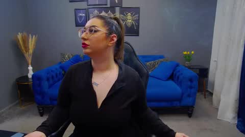 Snapshot of katewalker_ chatting on 01/16/25, 06:37 Kate online show from 01/16/25, 06:37