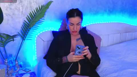 KateyRiva online show from 11/19/25, 07:03